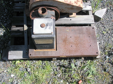 10 CFM @ 28" Hg., Cenco #Megavac, vacuum pump, no motor - Image 3