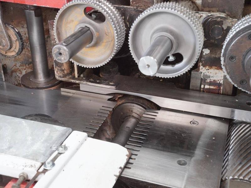 Weinig #Powermat-500, 6-head, feed-through moulder, 9-1/16" x 4-3/4" working capacity, 1-9/16" spindle - Image 5
