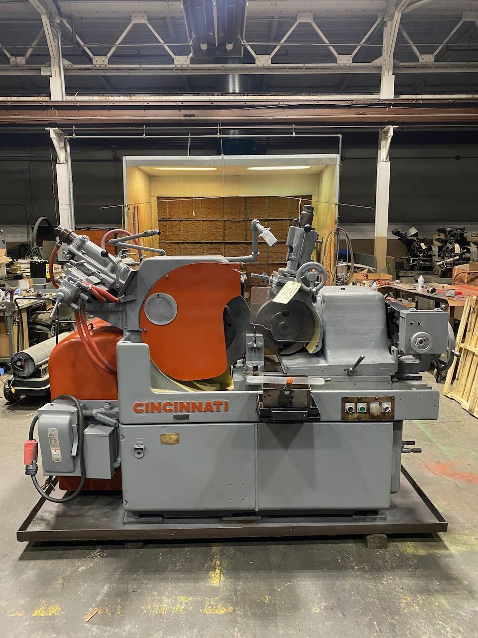 Cincinnati No. 2 Mdl. OM, centerless grinder, 20" grinding wheel, 12" regulating wheel, 15 HP - Image 2