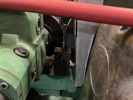 Cincinnati No. 2 Mdl. OM, centerless grinder, 20" grinding wheel, 12" regulating wheel, 15 HP - Image 8