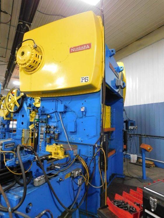 250 Ton, Niagara #PN250-84-42, straight side double crank press, 8" stroke, 23" Shut Height, 6" adj., 15030 - Image 2
