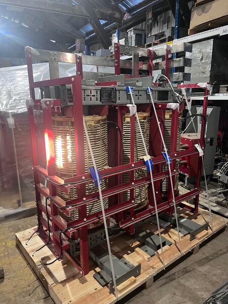 500 KVA 12470 Pri. 208Y/120 Sec., 3 phase dry taps (2) 2.5% a+bn c & c only - Image 2