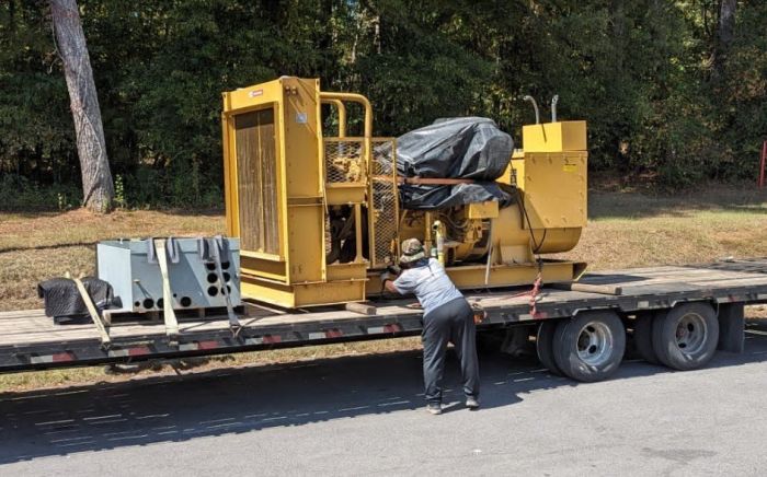 250 KW Caterpillar #G3408, Natural Gas generator set,open skid mounted, 120/240 Volts, 1164 hours, 1990 - Image 2