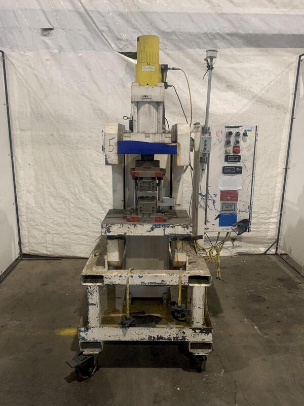Vertical crimper w/ dies, Manchester Custom 7.5 HP - Image 3
