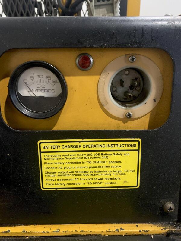 2000 lb. Big Joe, electric lift - Image 5