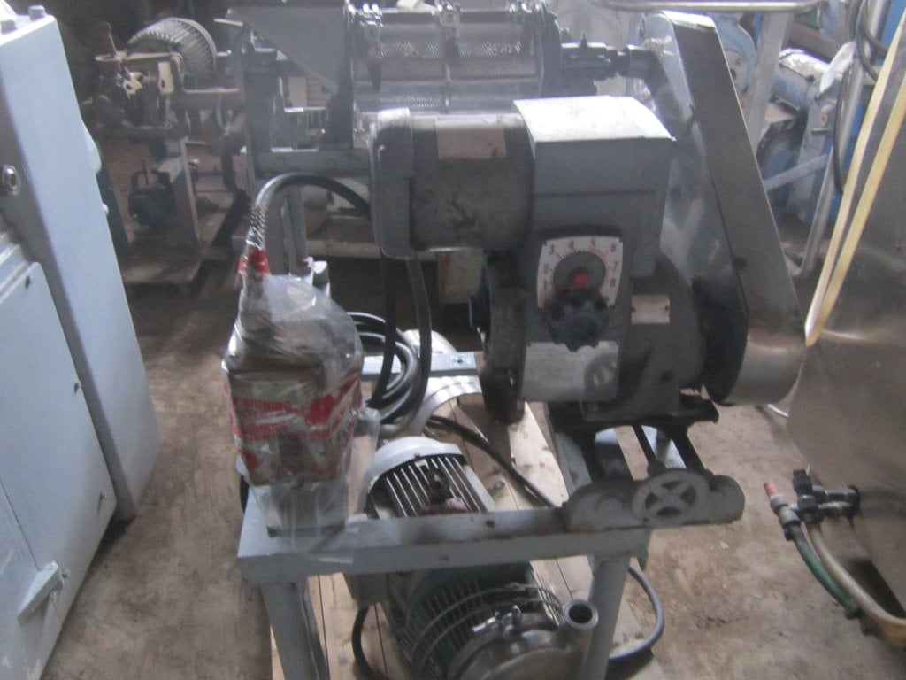 Langsenkamp #185, Paddle Finisher, Stainless Steel, 1 HP, 200/230/460V, 1725 RPM - Image 3