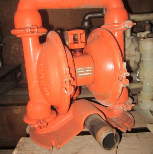 1.5" Wilden #M400/NE, Diaphragm Pump, Carbon Steel, 1.25" outlet, 20-70 GPM - Image 2