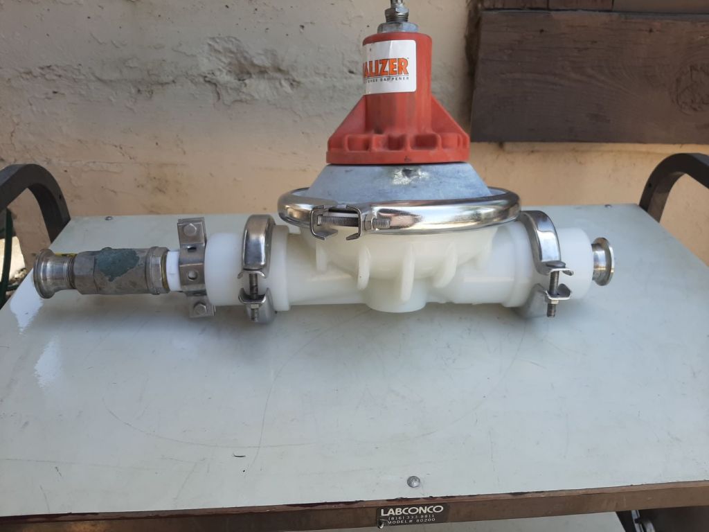 1.5" Wilden #M4, Equalizer Diaphragm Pump, Automatic, Surge Dampener - Image 1