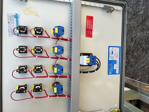 600 gallon Glycol Chiller, 63" x 44.5" x 49" H plastic tank, (1)1.5 kW pump w/fan, (1) Busch pump - Image 3
