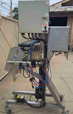 Accutek #42-TEB-001, automatic shrink sleeve tamper evident band sealer, 65 bottles/minute - Image 2