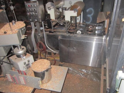 Pryor #99MC-HS/2, Tray Sealer, (22) 5.5" diameter trays, 1 HP, 1760 RPM, 230/460 V - Image 10