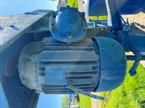 Myers, Dispersion Mixer, 2" diameter Shaft w/12" diameter Dispersion blade, 60" clearance when fully lowered - Image 4
