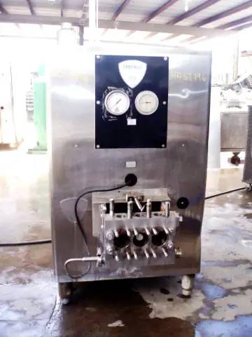 APV #3DL-412, Homogenizer, 1000 GPH, 2000 psi, 1.435" diameter Plunger, 2-Stage, 30 HP, 230/460 V - Image 9