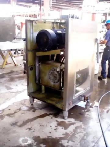 APV #3DL-412, Homogenizer, 1000 GPH, 2000 psi, 1.435" diameter Plunger, 2-Stage, 30 HP, 230/460 V - Image 10