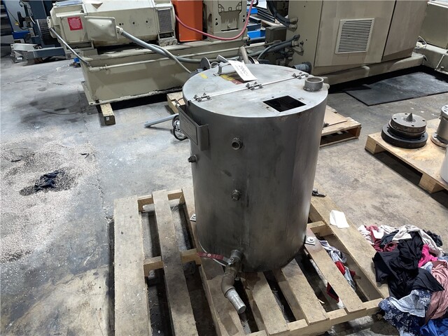Gala #TWS40, tempered water tank, immersion heater, no pump, S/N 93512 - Image 4