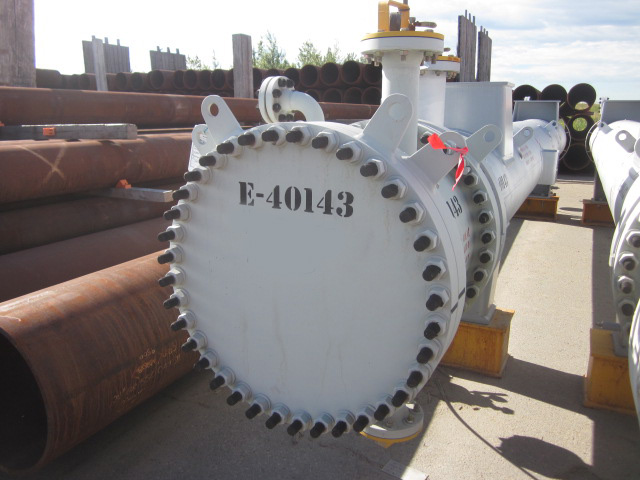 2143 sq.ft., 412FV psi shell, 372FV psi tube, Ilsung, 392&deg;F, 4" inlet & outlet, (2) 2" vents, unused 2015 - Image 1