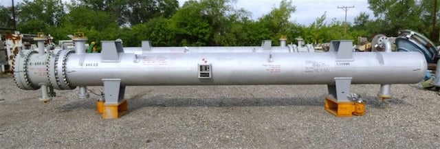 2143 sq.ft., 412FV psi shell, 372FV psi tube, Ilsung, 392&deg;F, 4" inlet & outlet, (2) 2" vents, unused 2015 - Image 8