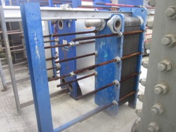 464 sq.ft., APV, R5MGS16, plate heat exchanger, 200 psi, 250&deg;F, 85 plates, 1998 - Image 2