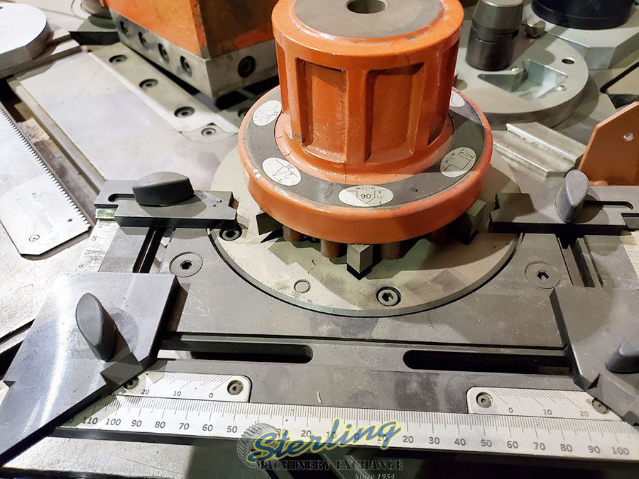 1/4" x 8.66" Amada #CSHW-220, heavy duty hydraulic coper, radius, corner & edge notcher - Image 3
