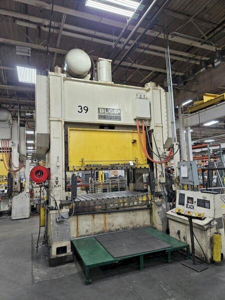 400 Ton, Blow #SC2-400-96-54, straight side mechanical press, 10" stroke, 35" Shut Height, air clutch, 1994 - Image 3