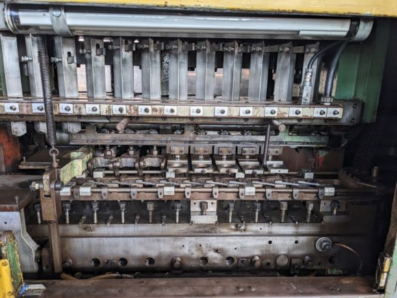 Platarg #612, Platarg transfer press, 12 rams, full follow cams, 4.25" stroke, 2" depth of draw - Image 2