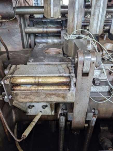 Platarg #912, eyelet transfer press, 13 stations, 6.50" stroke, 3.11" depth of draw, die blocks - Image 2