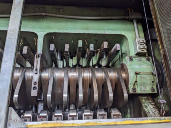 Platarg #912, eyelet transfer press, 13 stations, 6.50" stroke, 3.11" depth of draw, die blocks - Image 6