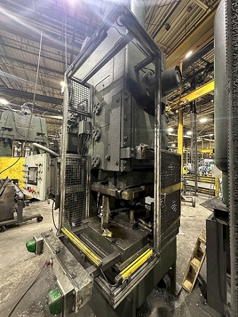 120 Ton, Clearing Niagara #E-110, OBS gap frame press, 6" stroke, 17.5" Shut Height, motorized adjustment - Image 1