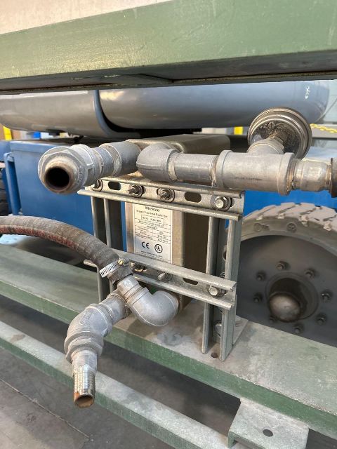 10.5" width x 8" D x 15' L Wisewater #BL26C-80D, Stainless Steel strand water bath - Image 3