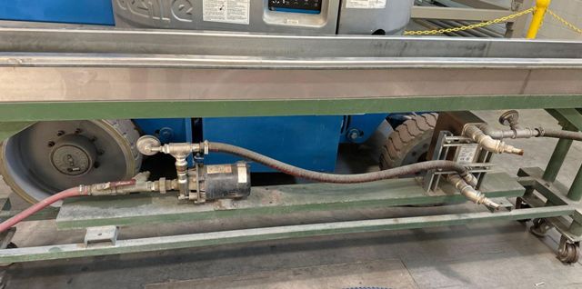 10.5" width x 8" D x 15' L Wisewater #BL26C-80D, Stainless Steel strand water bath - Image 6