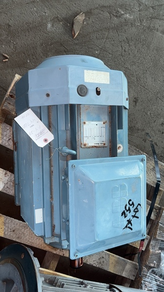 20 HP 885 RPM ABB, Frame 200ML, TEFC - Image 1