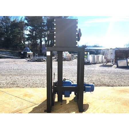 Twin Roll Slow Speed, 10" diameter x 20" W, high shear shredder, 15 HP - Image 4