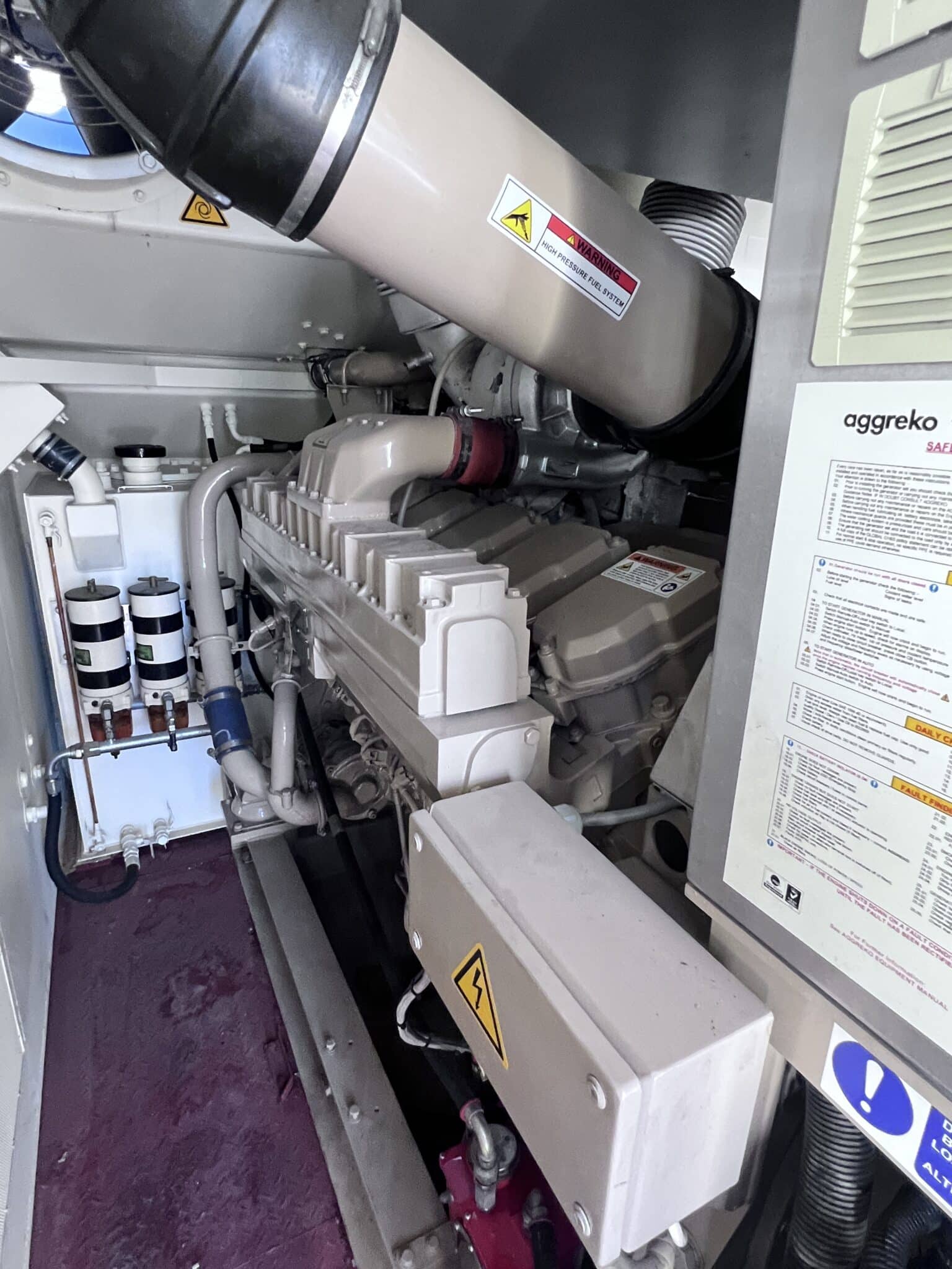 1000 KW Cummins #QST30-G5, diesel generator, sound attenuated enclosure, 277/480 Volts, 20' ISO container - Image 8