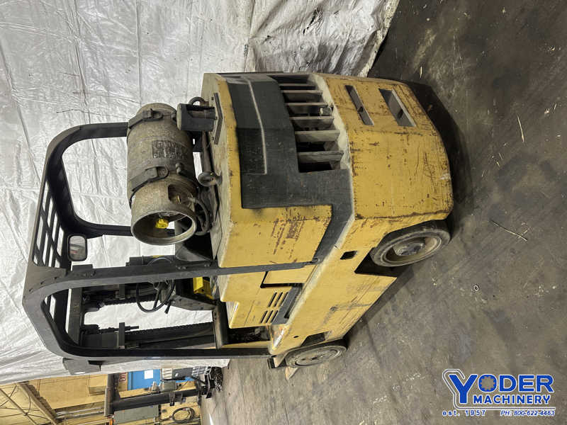 8000 lb. Caterpillar #T80D, LPG forklift, 123" lift height, side shift, roll cage, 4 cylinder engine - Image 7