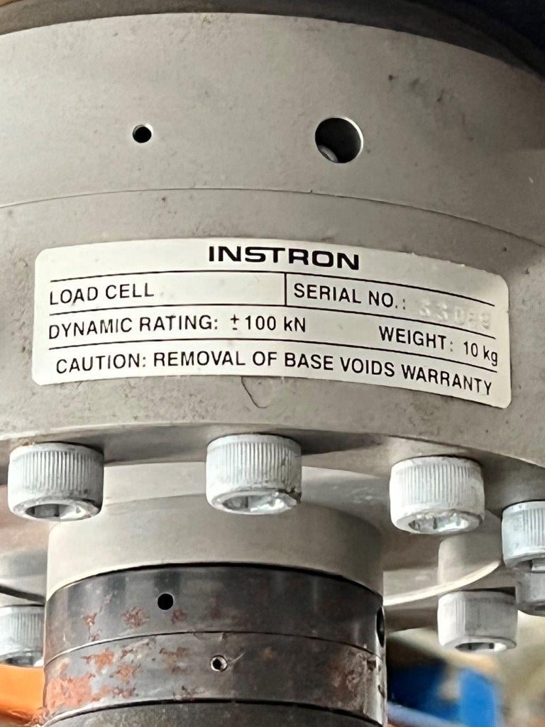 22 KIP (100kN) Instron #8801, fatigue load frame, 2-columns, 22" distance between columns - Image 3