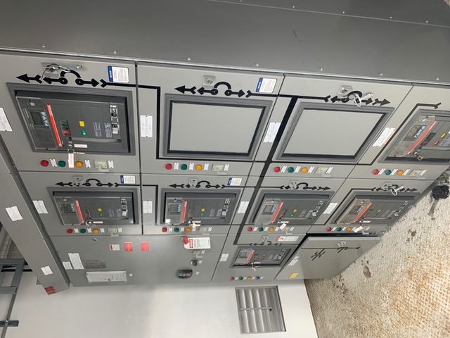 ABB, 3200 amp 600 Volts electrical switchgear & building, surplus, new, never used, 2013 - Image 2