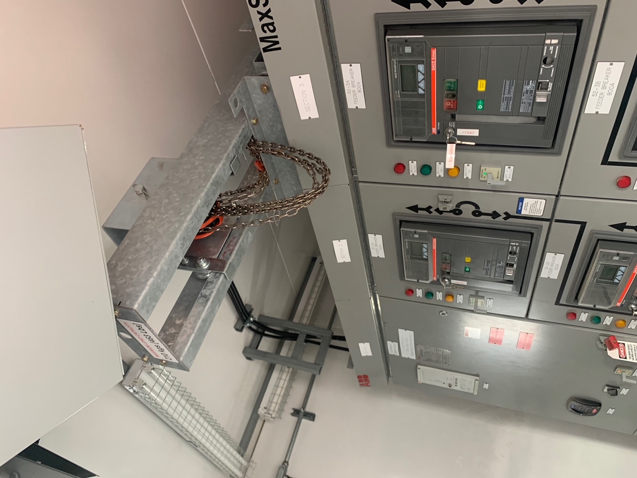 ABB, 3200 amp 600 Volts electrical switchgear & building, surplus, new, never used, 2013 - Image 5