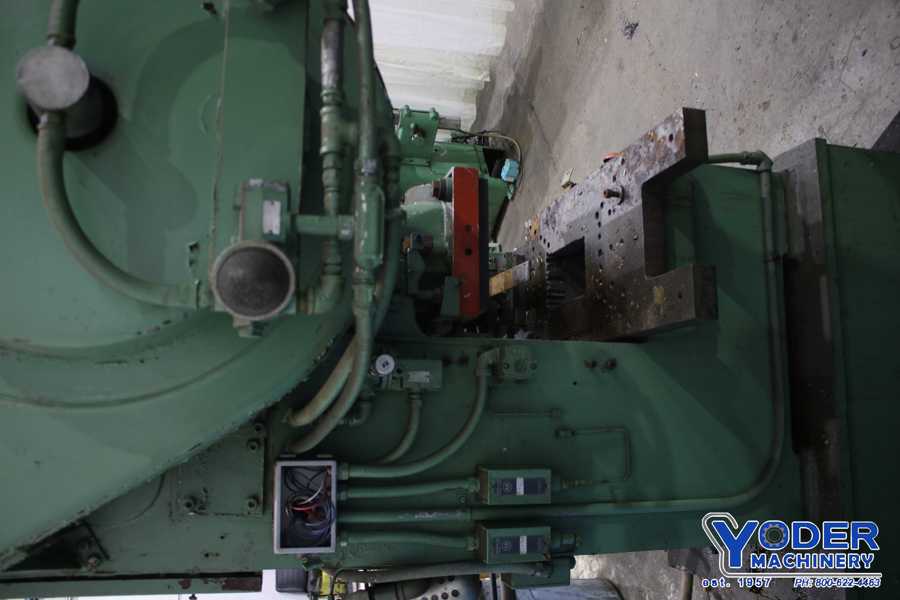 32 Ton, Federal #32, gap bed press, 2" stroke, 11" Shut Height, 15" x24" bed, air clutch & brake, 1977 - Image 9