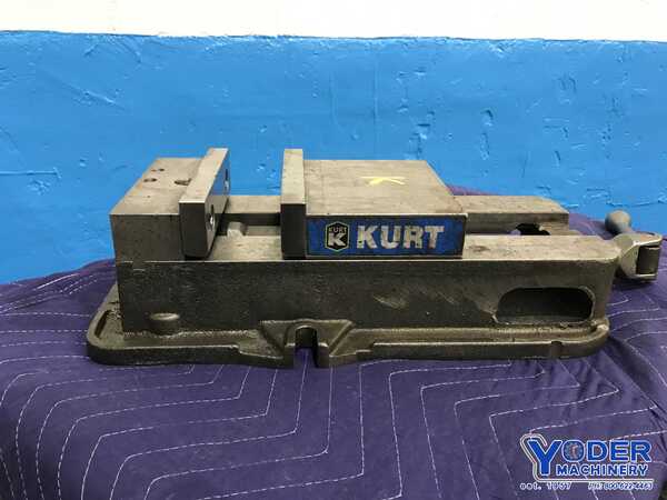 Kurt Anglock #D675, 6" vise, 7-1/2" opening - Image 9