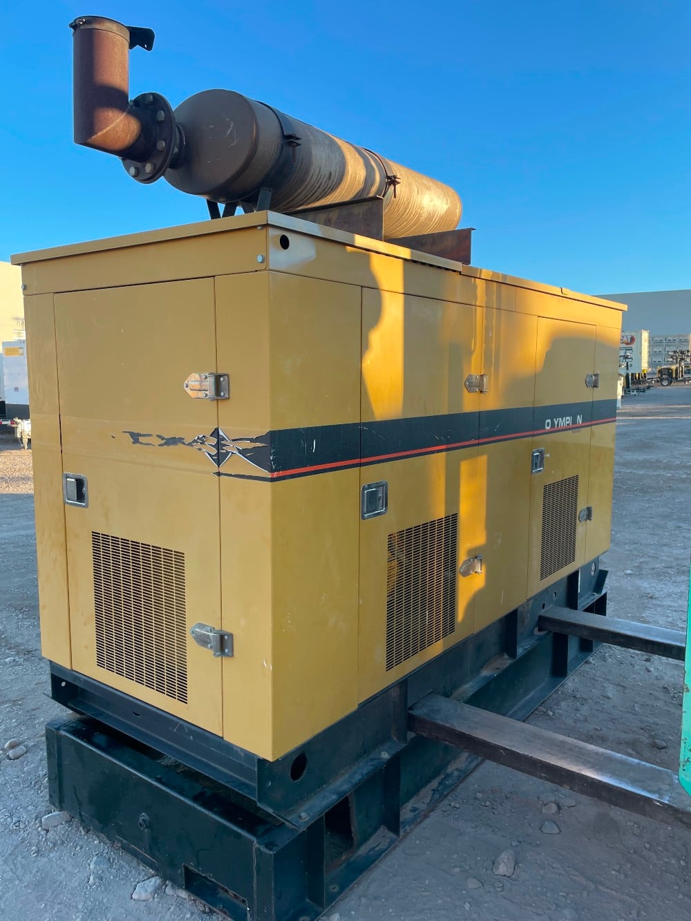 200 KW Caterpillar #3208, Stationary generator set, Diesel, 1800 RPM, 120/240 Volts, 977 hours, 1995 - Image 5