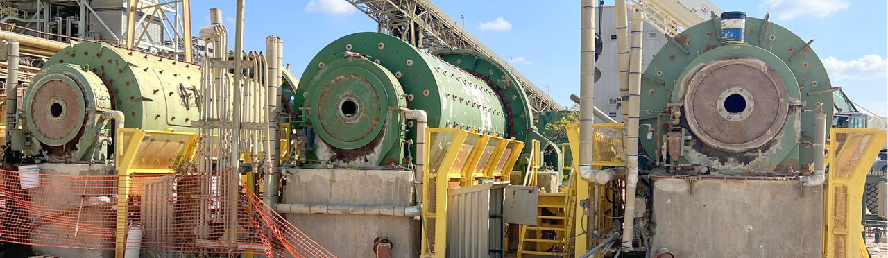 8' x 17' Kennedy Van Saun ball mills, 400 HP, gear box 6.95 ratio, air clutch, rubber liner, (3 available) - Image 5