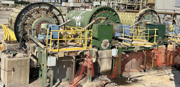 8' x 17' Kennedy Van Saun ball mills, 400 HP, gear box 6.95 ratio, air clutch, rubber liner, (3 available) - Image 10