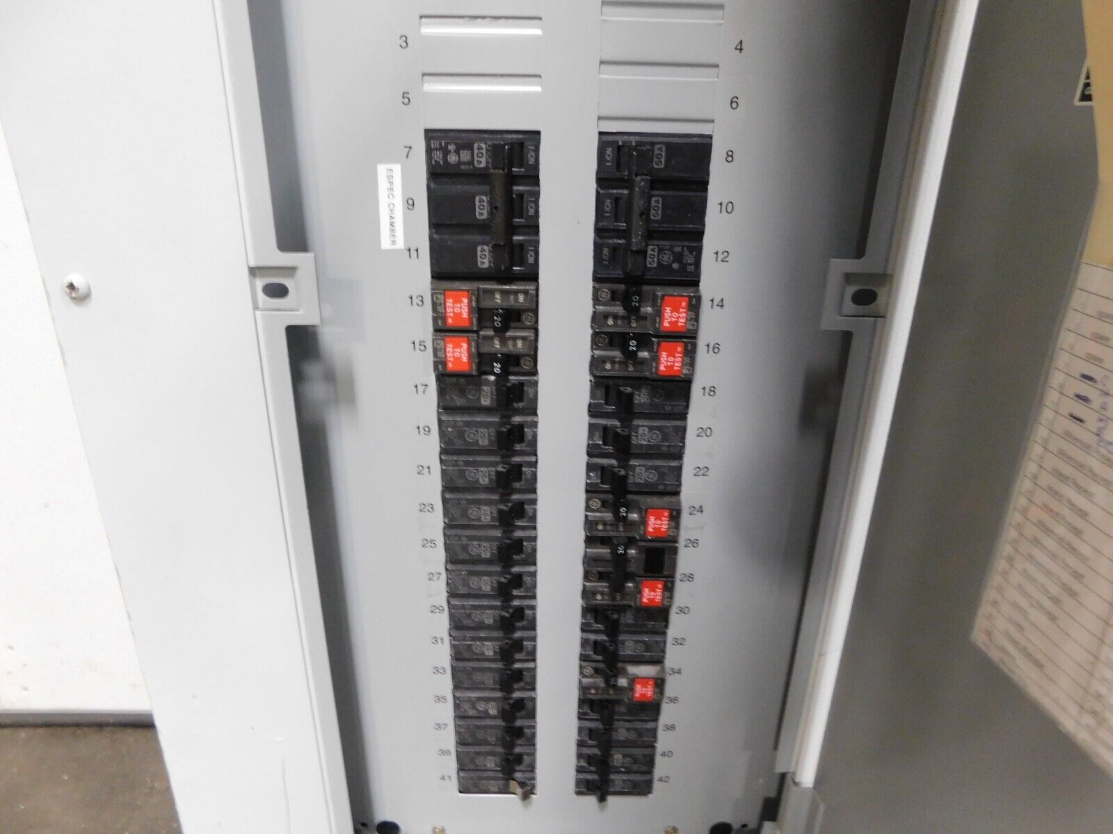 225 Amp. General Electric, Spectra A-Series, panelboard, 4-wire, 120/208Y Volts - Image 9