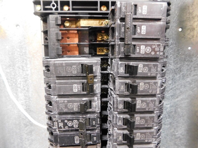 100 Amp. General Electric, AQF3301ABX, Spectra A-Series, panelboard, 4-wire, 120/208Y Volts - Image 6