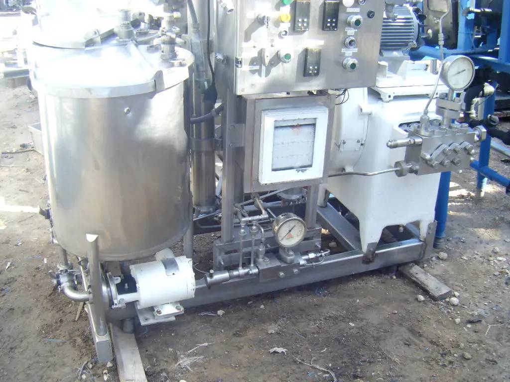 Waukesha Cherry-Burrell, homogenizer, 40 GPH, 300 psi, 1.5 HP, 29 RPM - Image 5