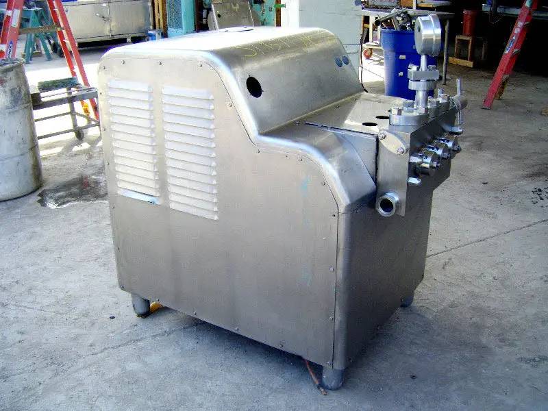 Waukesha Cherry-Burrell #SS-2100-VBR, homogenizer, 1400 GPH, 1200 psi, 1 stage, 40 HP Leeson motor - Image 3
