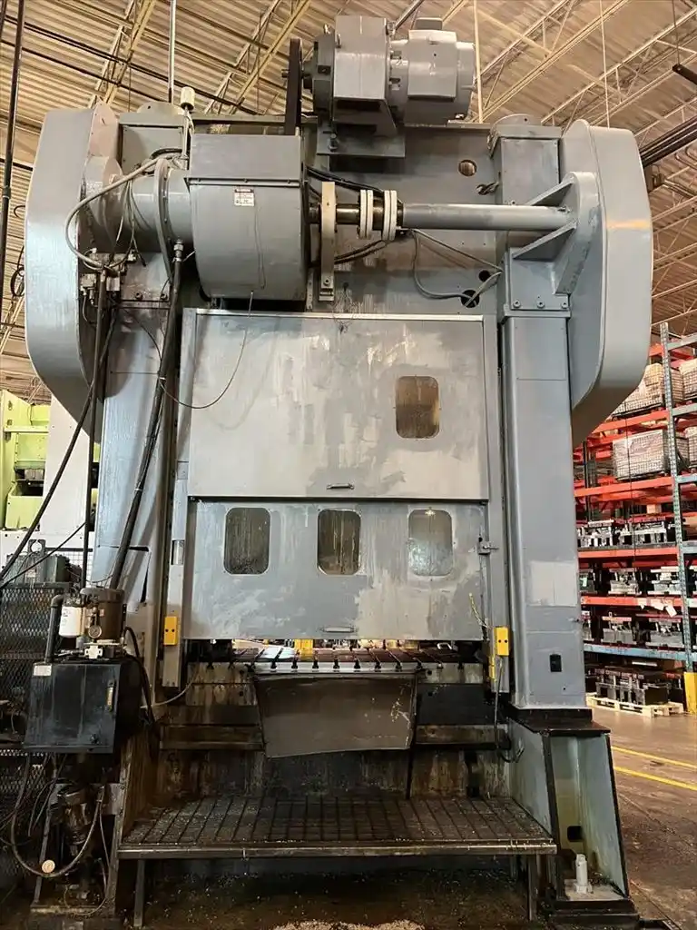 600 Ton, Brown & Boggs #SS2-600-84-48, straight side double crank press, 8" stroke, 24" Shut Height, 12" - Image 4