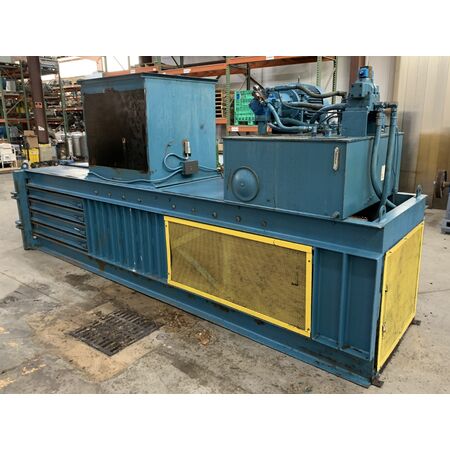 72" L x 48" width x 40" H Selco Harris #HL-50-HD, closed door horizontal baler compactor, corrugated - Image 3