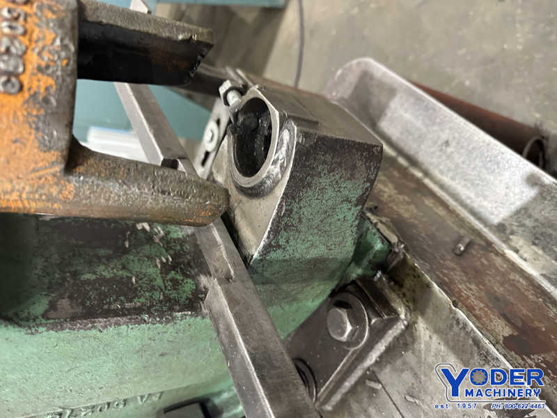 60 Ton, Peddinghaus #FP-60, hydraulic flange punch, 4-1/2" throat, electric foot pedal, 10 HP - Image 4