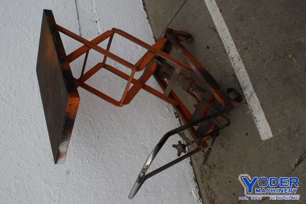 Scissor lift table - Image 9